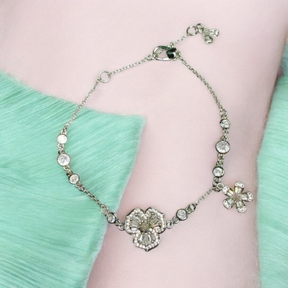 Kate Spade Fleurette Charm Bracelet in silver - Picture 4 of 5